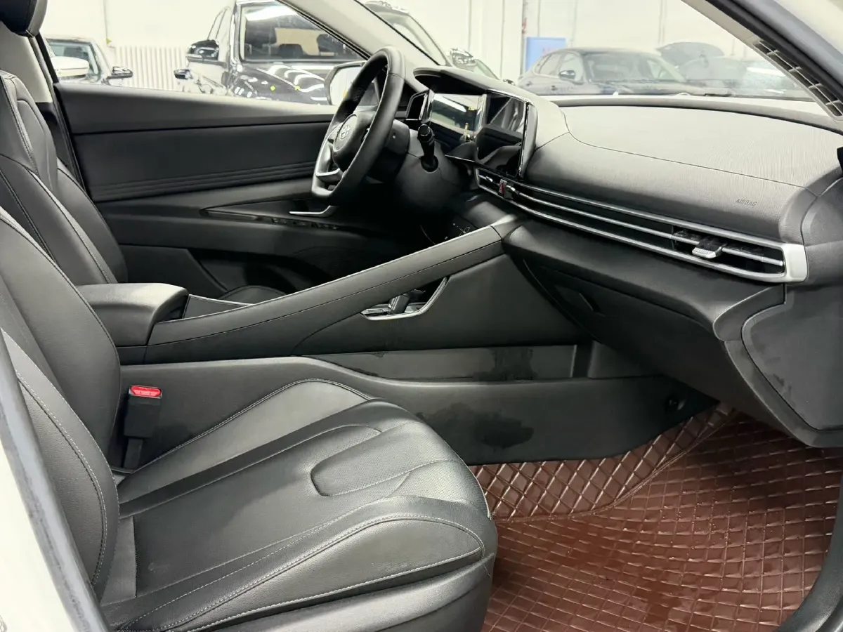 2022 Hyundai Elantra 1.5L 115HP L4 CVT,autocango,china used car exporter,china ev exporter,chinese used car exporter,chinese used ev exporter