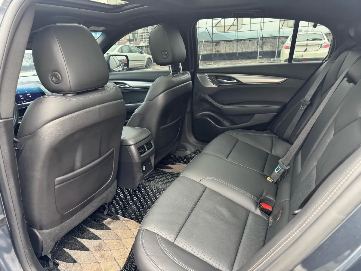 2022 Cadillac CT5 2.0T 237HP L4 10AT,autocango,china used car exporter,china ev exporter,chinese used car exporter,chinese used ev exporter