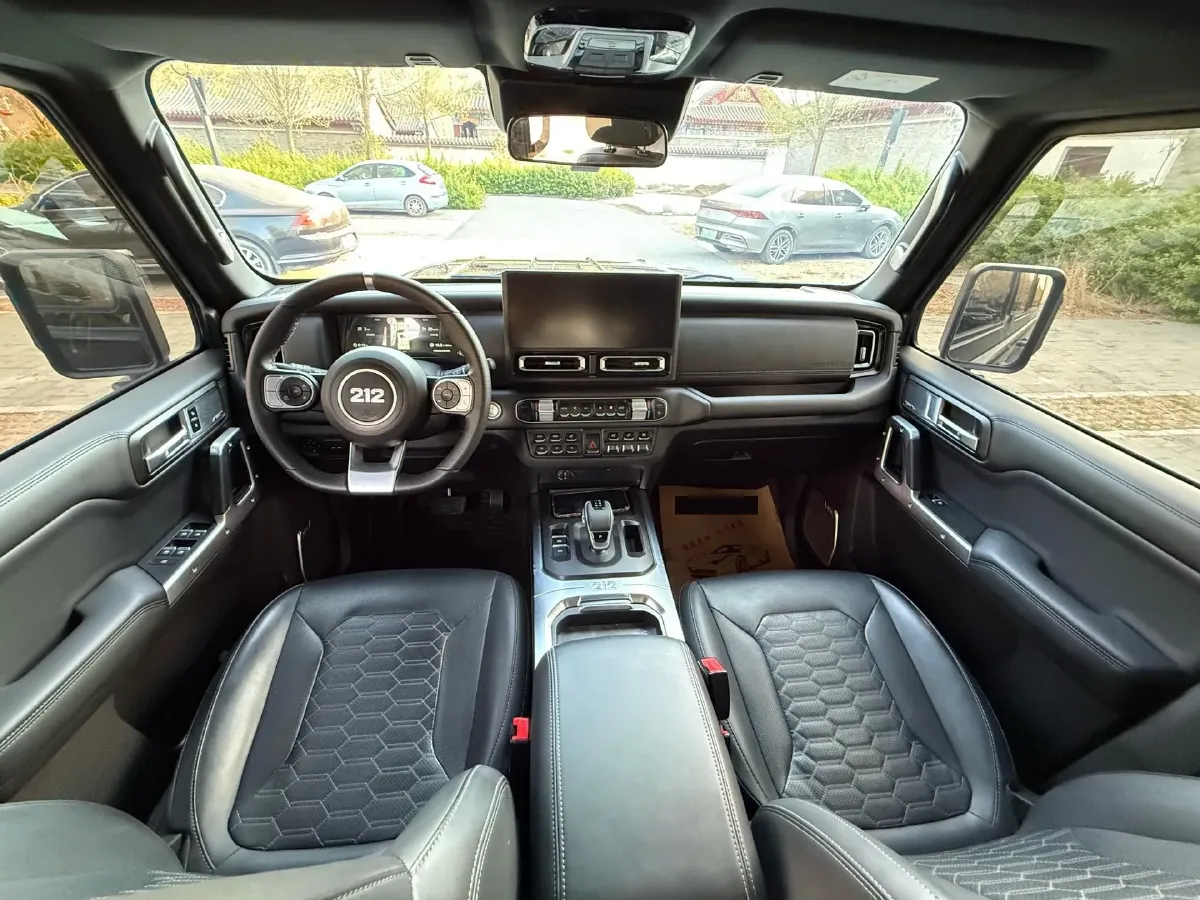 2024 212 212 T01 2.0T 252HP L4 8AT,autocango,china used car exporter,china ev exporter,chinese used car exporter,chinese used ev exporter