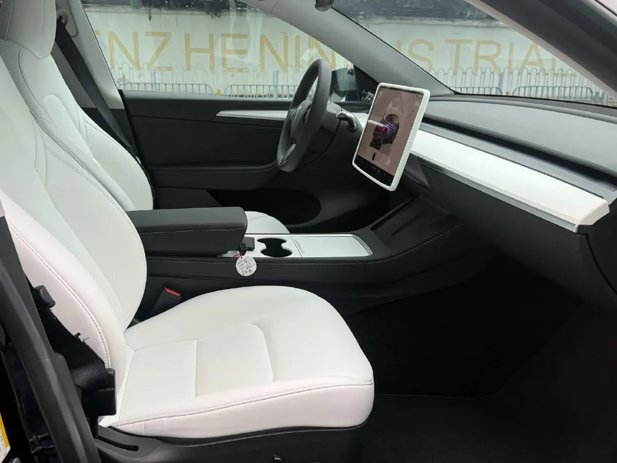 2022 Tesla Model Y BEV 60KWH,autocango,china used car exporter,china ev exporter,chinese used car exporter,chinese used ev exporter