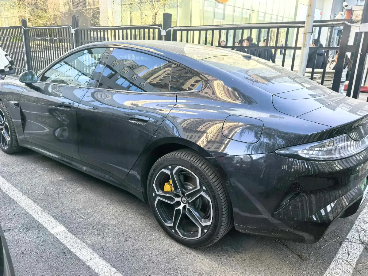 2024 MI SU7 BEV 101KWH,autocango,china used car exporter,china ev exporter,chinese used car exporter,chinese used ev exporter