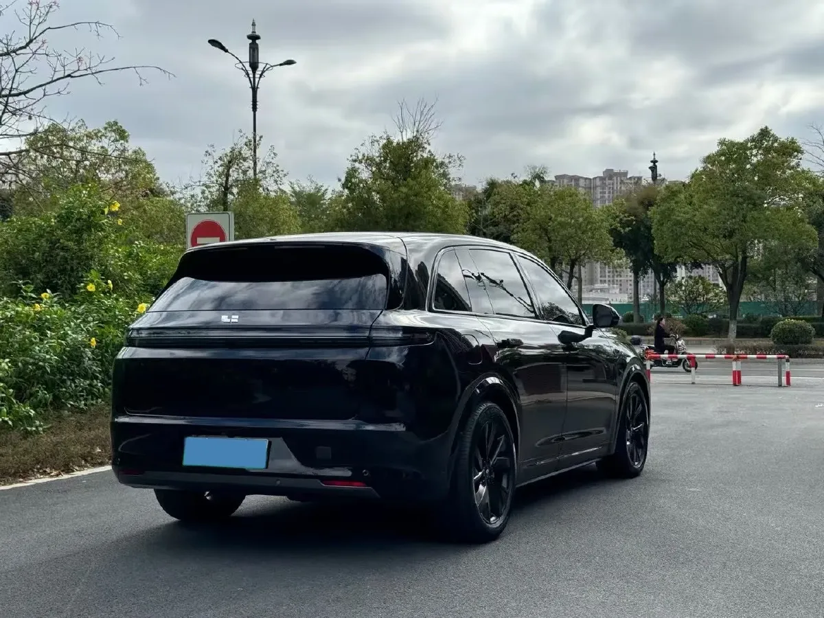 2023 Li L7 Range Extended 154HP REEV 40.9KWH,autocango,china used car exporter,china ev exporter,chinese used car exporter,chinese used ev exporter