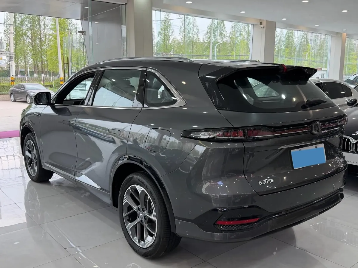 2025 ChangAn CS75 Plus 1.5T 192HP L4 8AT,autocango,china used car exporter,china ev exporter,chinese used car exporter,chinese used ev exporter