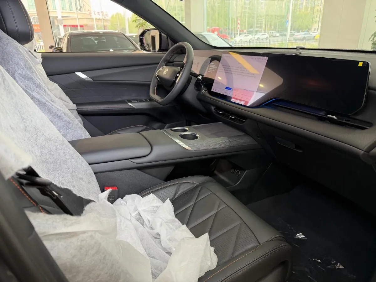 2025 ChangAn CS75 Plus 1.5T 192HP L4 8AT,autocango,china used car exporter,china ev exporter,chinese used car exporter,chinese used ev exporter