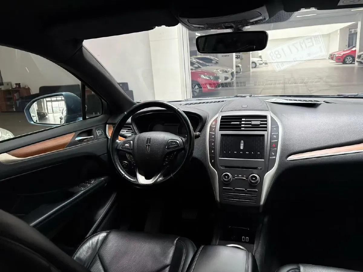 2017 Lincoln MKC 2.0T 253HP L4 6AT,autocango,china used car exporter,china ev exporter,chinese used car exporter,chinese used ev exporter