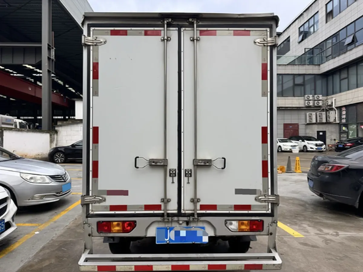 2023 WuLing RongGuang New Truck 1.5L 102HP L4 5MT,autocango,china used car exporter,china ev exporter,chinese used car exporter,chinese used ev exporter