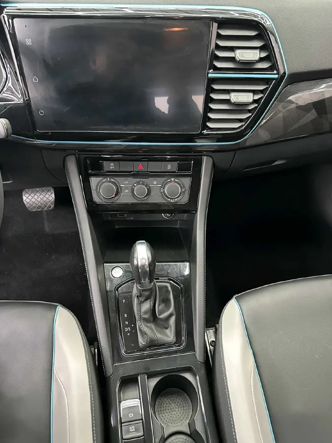 2022 Jetta VS5 1.4T 150HP L4 6AT,autocango,china used car exporter,china ev exporter,chinese used car exporter,chinese used ev exporter