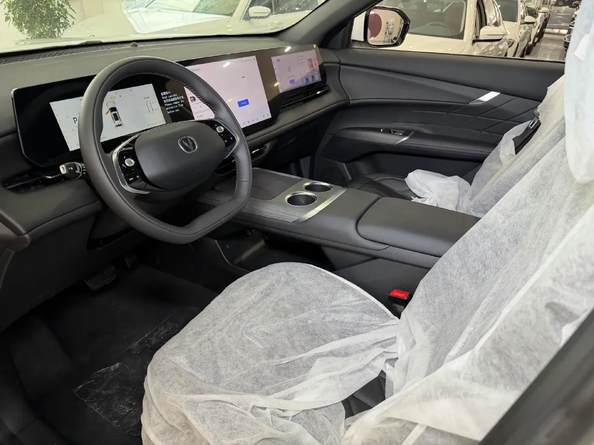 2025 ChangAn CS75 Plus 1.5T 192HP L4 8AT,autocango,china used car exporter,china ev exporter,chinese used car exporter,chinese used ev exporter