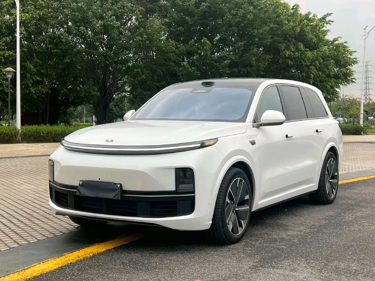2025 Li L9 Range Extended 154HP REEV,autocango,china used car exporter,china ev exporter,chinese used car exporter,chinese used ev exporter