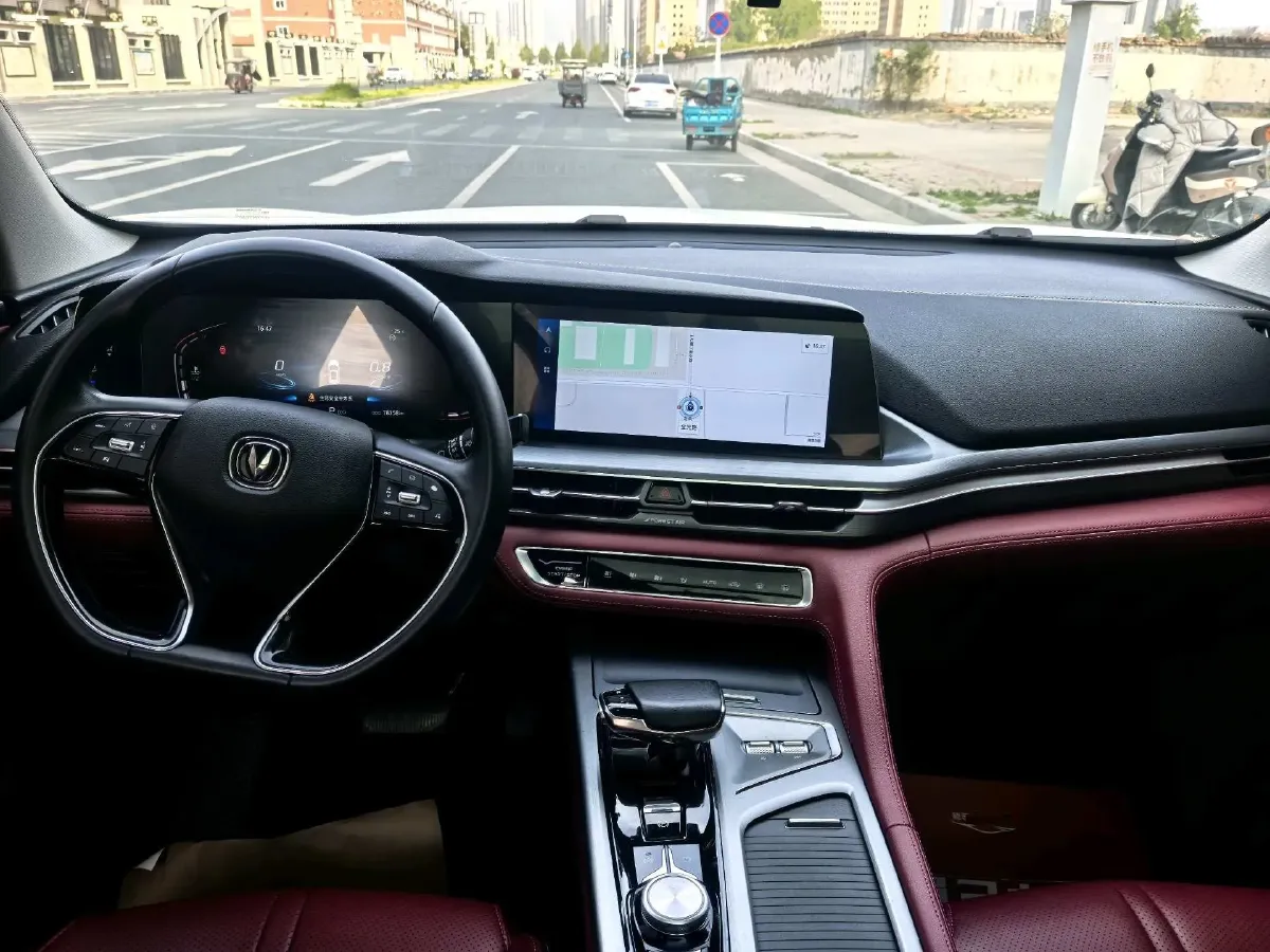 2021 ChangAn CS75 Plus 1.5T 178HP L4 6AT,autocango,china used car exporter,china ev exporter,chinese used car exporter,chinese used ev exporter