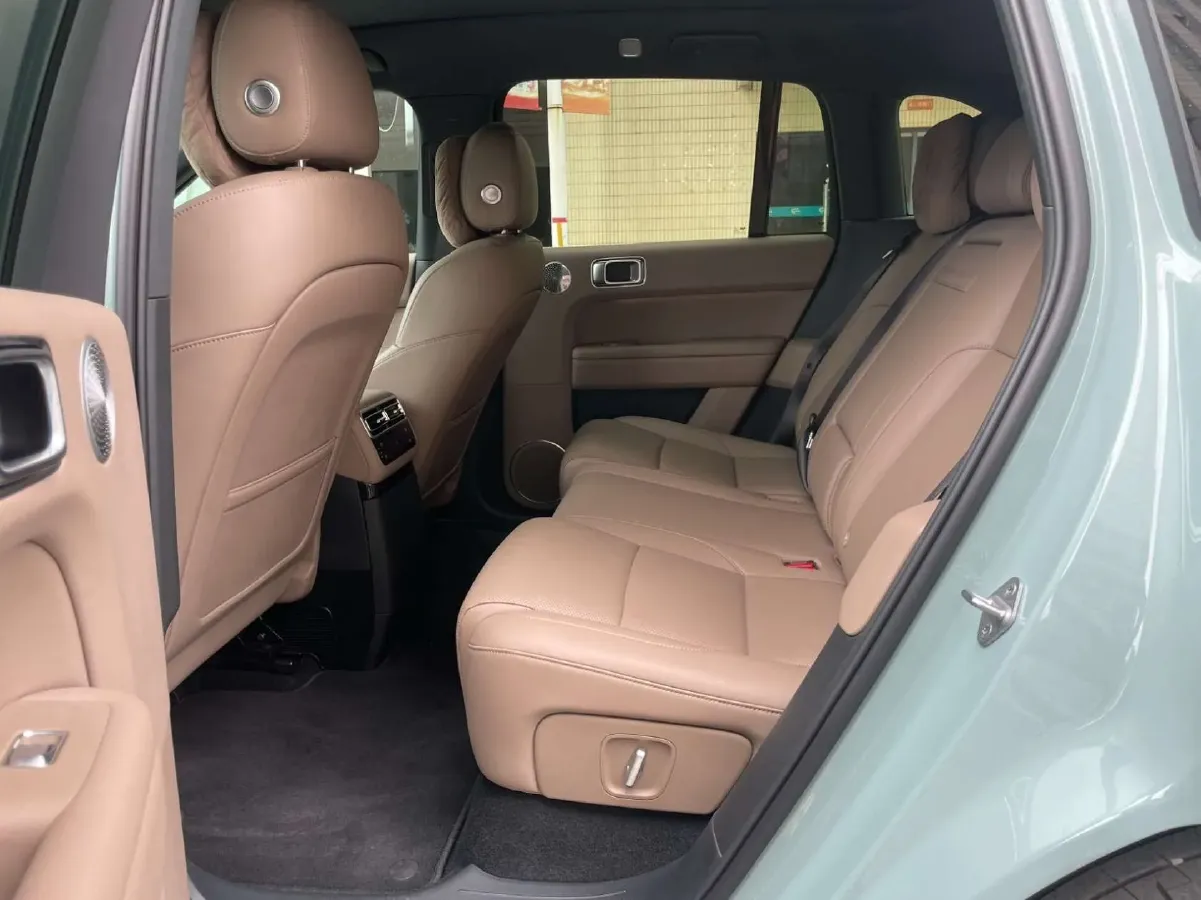 2025 Li L6 Range Extended 154HP L4 REEV,autocango,china used car exporter,china ev exporter,chinese used car exporter,chinese used ev exporter