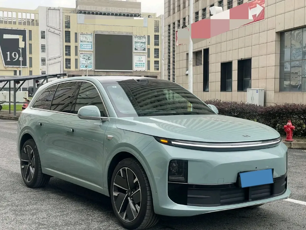 2025 Li L6 Range Extended 154HP L4 REEV,autocango,china used car exporter,china ev exporter,chinese used car exporter,chinese used ev exporter