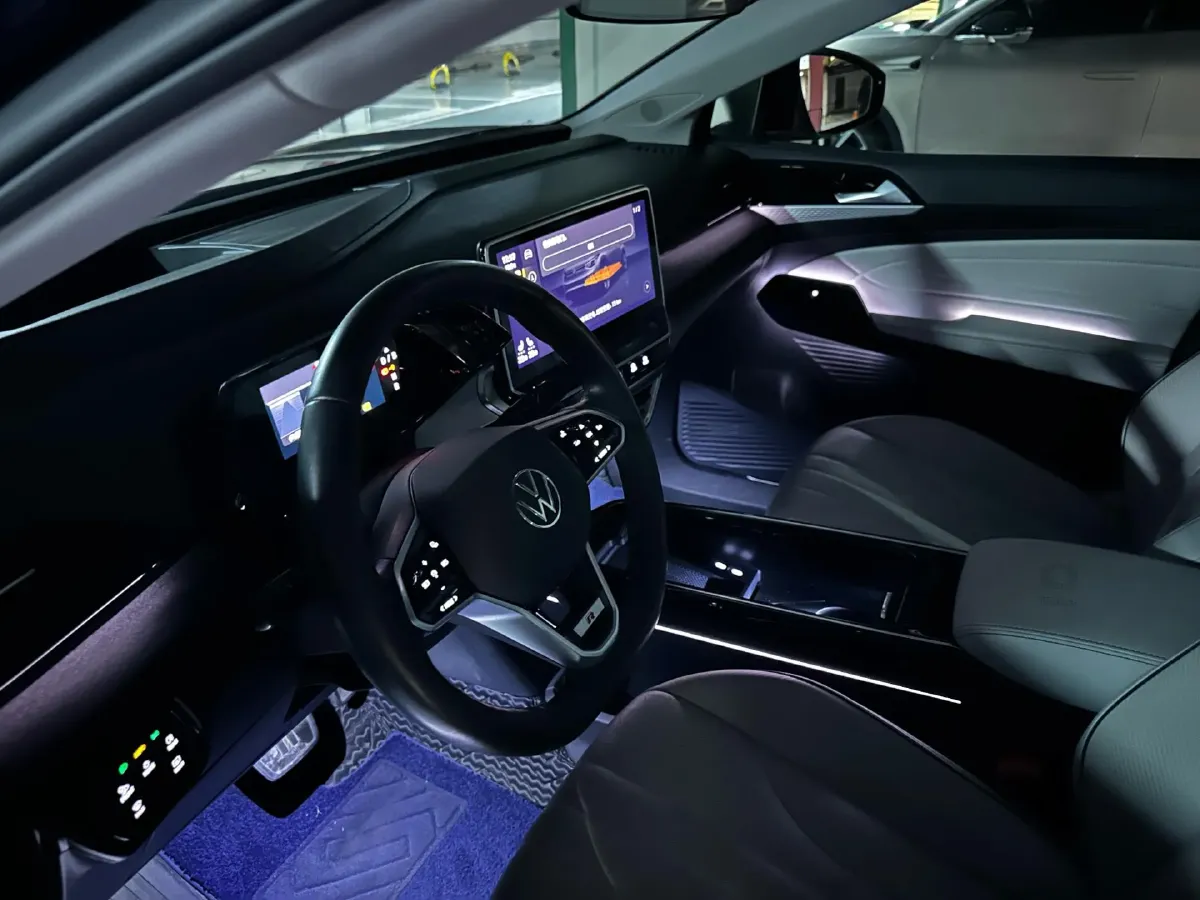 2021 Volkswagen ID.6 Crozz BEV 84.8KWH,autocango,china used car exporter,china ev exporter,chinese used car exporter,chinese used ev exporter