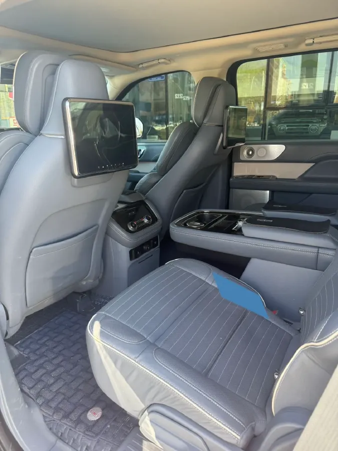 2020 Lincoln Navigator 3.5T 388HP V6 10AT,autocango,china used car exporter,china ev exporter,chinese used car exporter,chinese used ev exporter