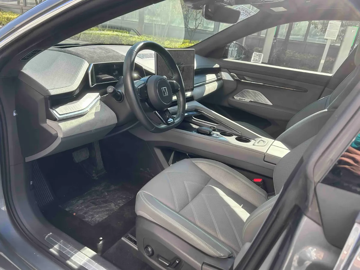 2023 Zeekr 001 BEV 100KWH,autocango,china used car exporter,china ev exporter,chinese used car exporter,chinese used ev exporter