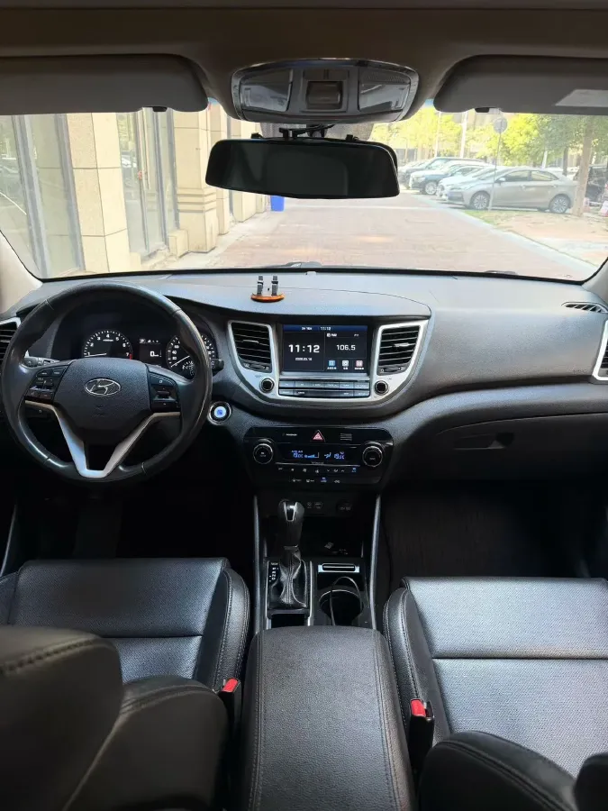 2015 Hyundai Tucson 1.6T 177HP L4 7DCT,autocango,china used car exporter,china ev exporter,chinese used car exporter,chinese used ev exporter