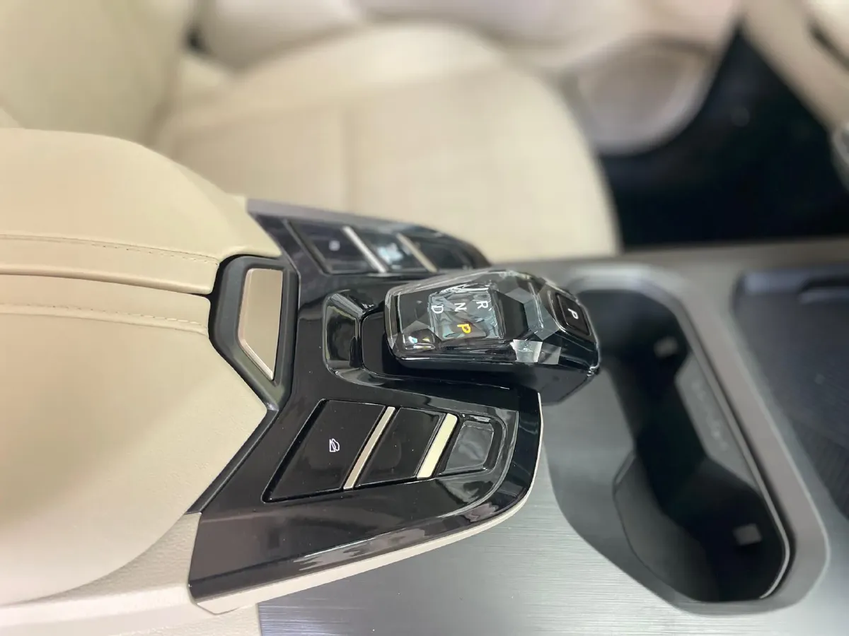 2024 KaiYi KunLun 1.5T 139HP L4 E-CVT PHEV 22.48KWH,autocango,china used car exporter,china ev exporter,chinese used car exporter,chinese used ev exporter