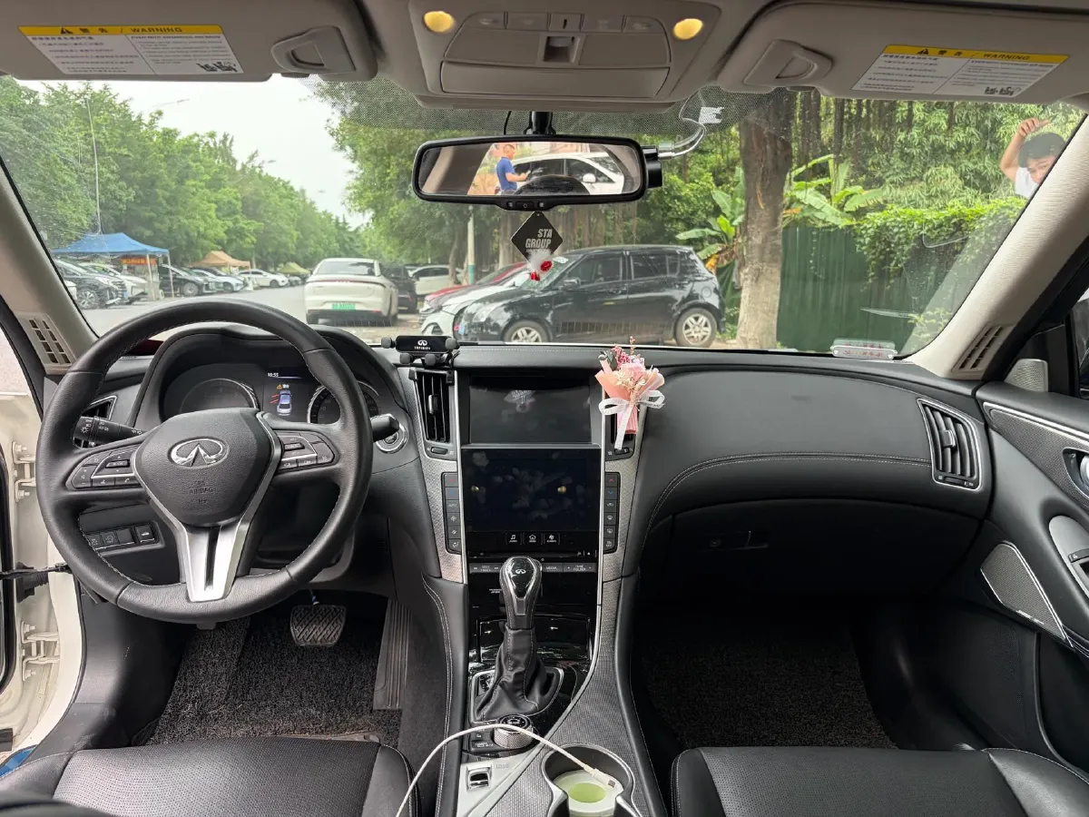 2018 Jeep Grand Commander 2.0T 265HP L4 9AT,autocango,china used car exporter,china ev exporter,chinese used car exporter,chinese used ev exporter