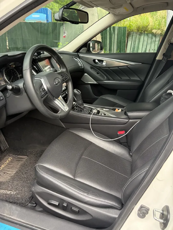 2018 Jeep Grand Commander 2.0T 265HP L4 9AT,autocango,china used car exporter,china ev exporter,chinese used car exporter,chinese used ev exporter