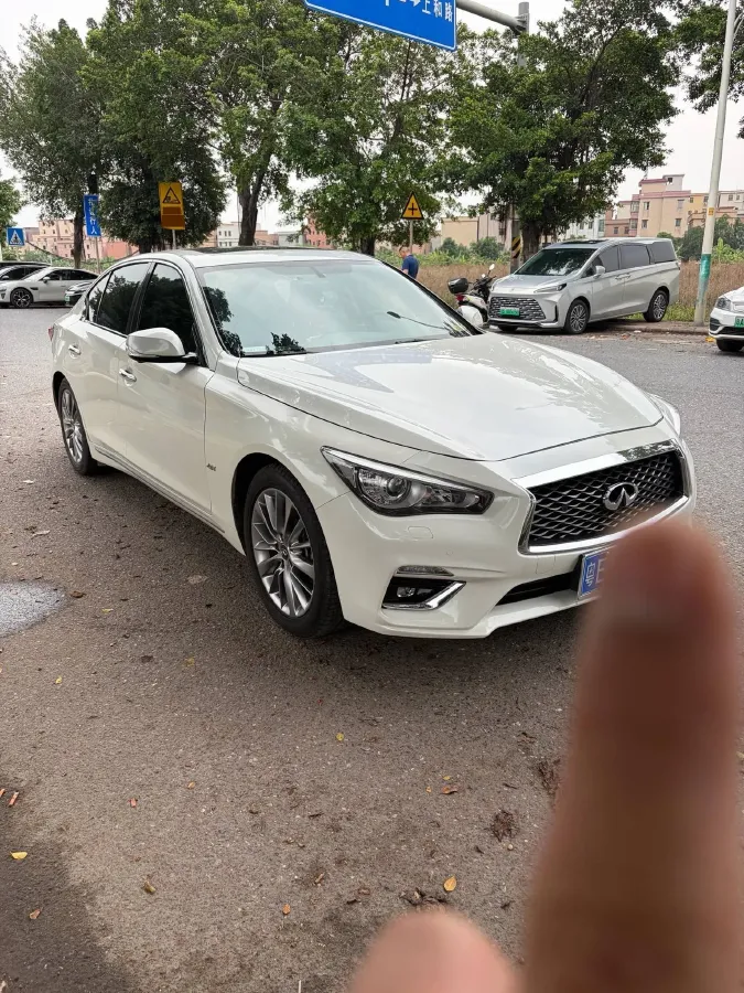 2018 Jeep Grand Commander 2.0T 265HP L4 9AT,autocango,china used car exporter,china ev exporter,chinese used car exporter,chinese used ev exporter