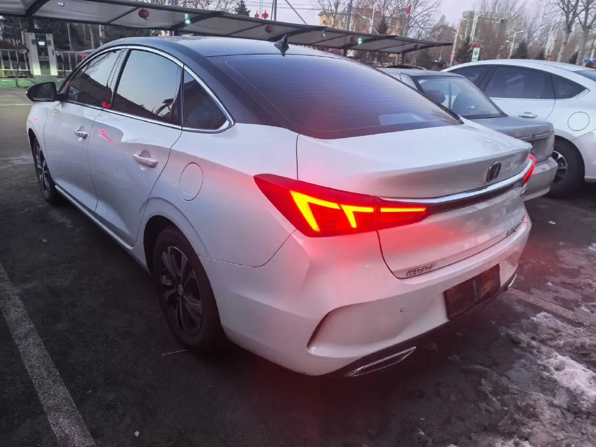 2021 ChangAn Eado 1.4T 160HP L4 7DCT,autocango,china used car exporter,china ev exporter,chinese used car exporter,chinese used ev exporter