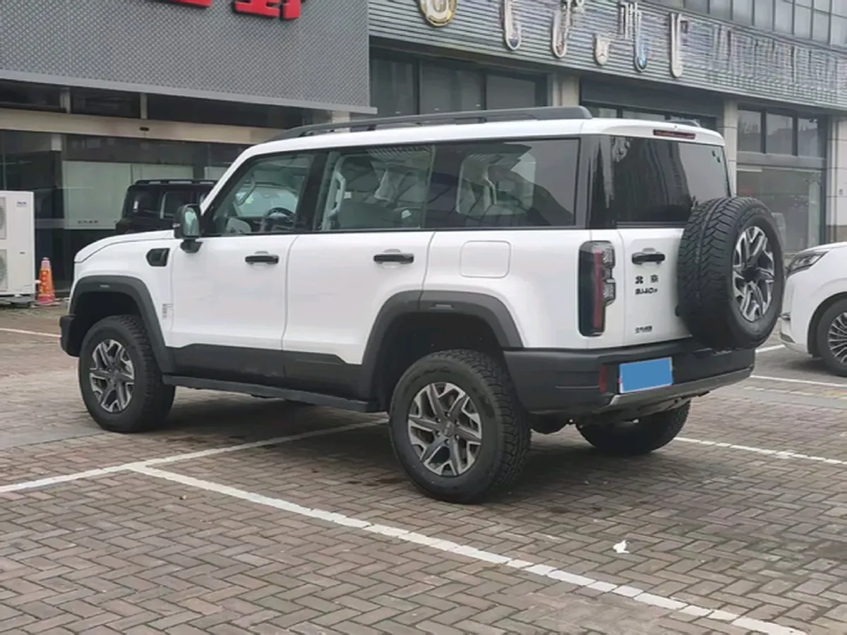 2026 Beijing BJ40 2.0T 245HP L4 8AT,autocango,china used car exporter,china ev exporter,chinese used car exporter,chinese used ev exporter