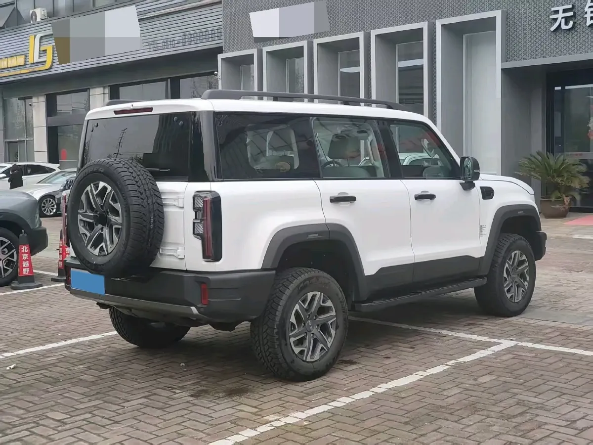 2026 Beijing BJ40 2.0T 245HP L4 8AT,autocango,china used car exporter,china ev exporter,chinese used car exporter,chinese used ev exporter