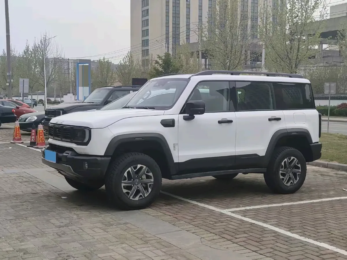 2026 Beijing BJ40 2.0T 245HP L4 8AT,autocango,china used car exporter,china ev exporter,chinese used car exporter,chinese used ev exporter