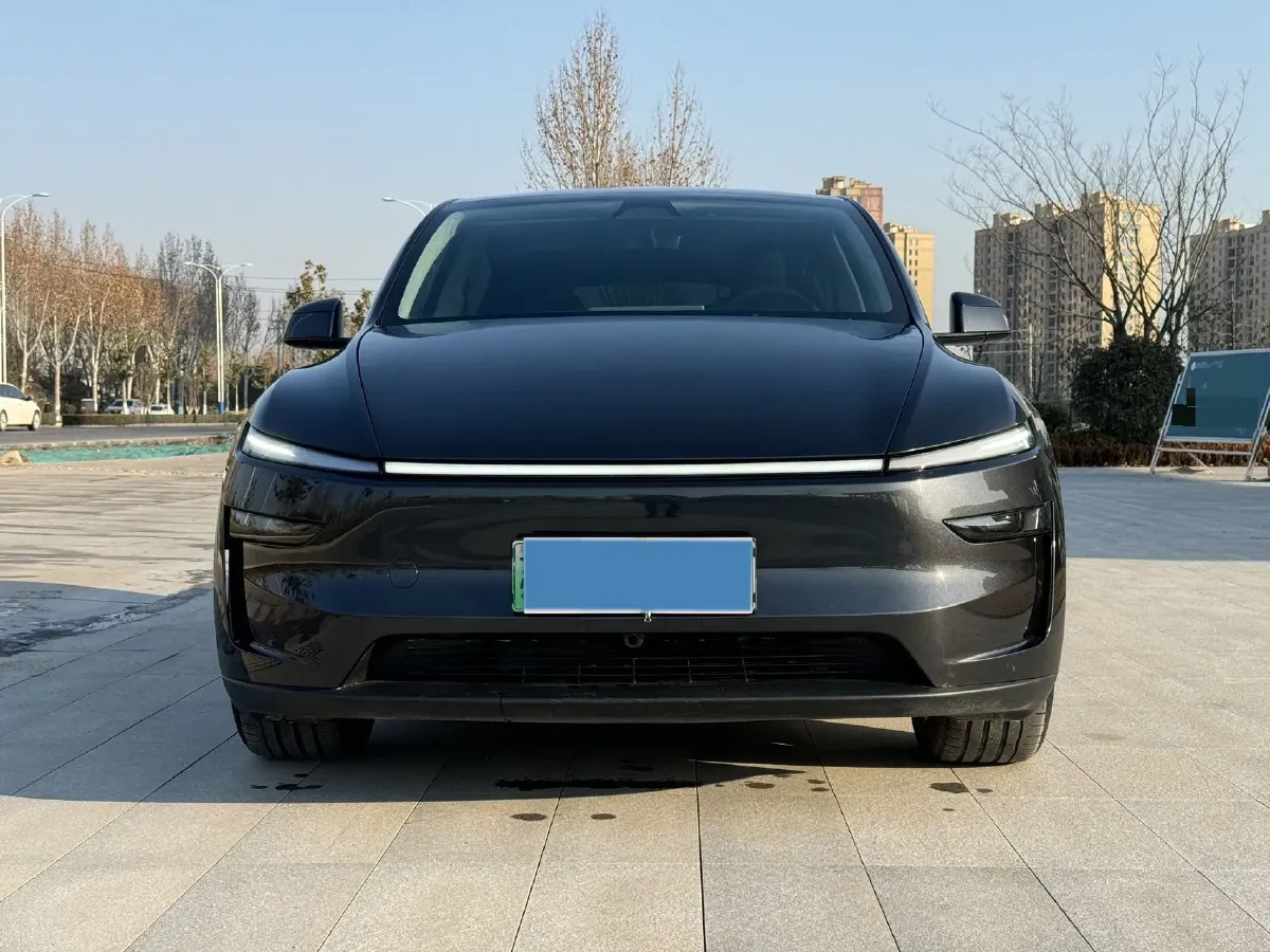 2025 Tesla Model Y BEV,autocango,china used car exporter,china ev exporter,chinese used car exporter,chinese used ev exporter