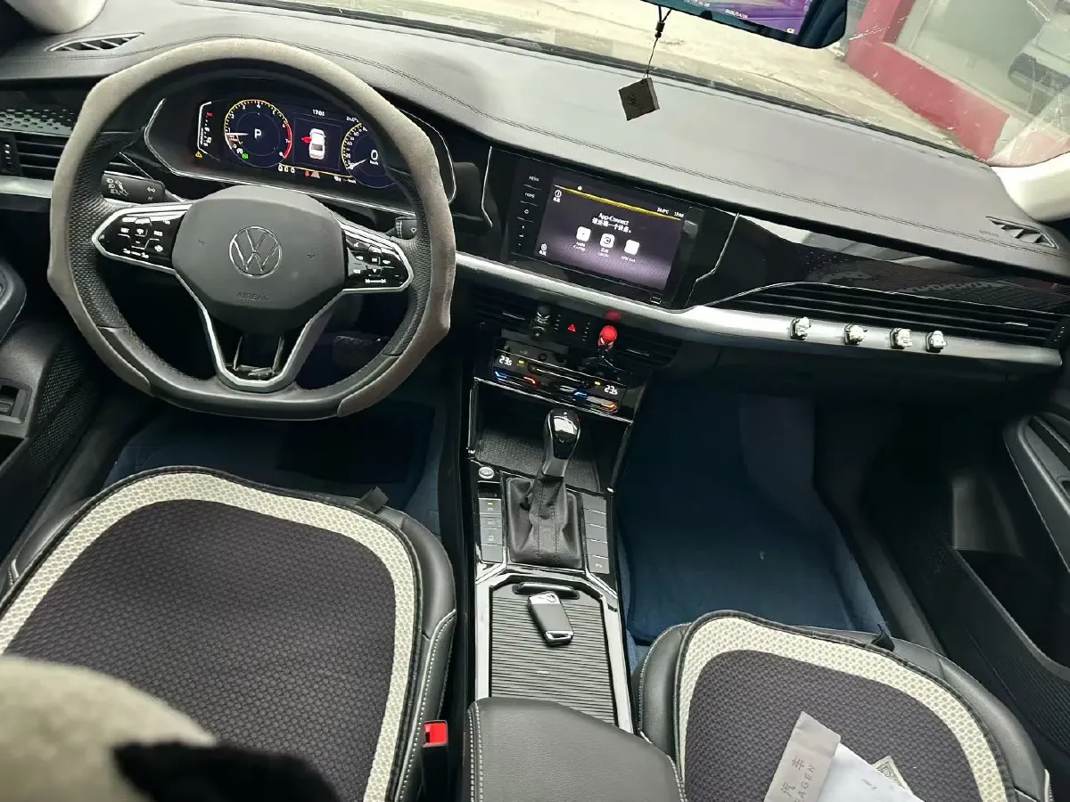 2023 Volkswagen Passat 2.0T 186HP L4 7DCT,autocango,china used car exporter,china ev exporter,chinese used car exporter,chinese used ev exporter