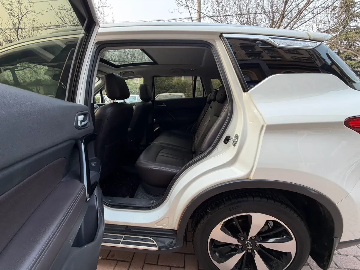 2018 GAC Trumpchi GS4 1.5T 152HP L4 6AT,autocango,china used car exporter,china ev exporter,chinese used car exporter,chinese used ev exporter