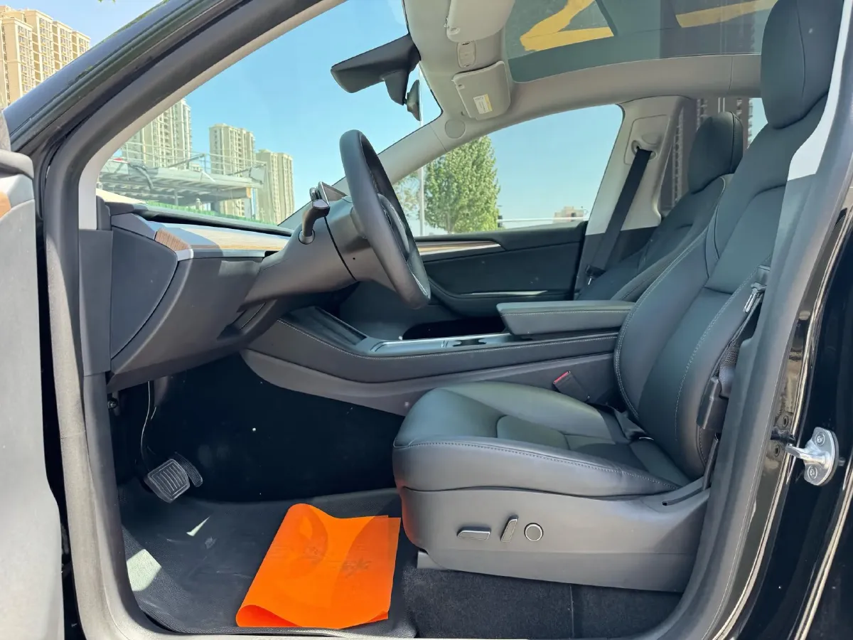 2021 MINI COUNTRYMAN 1.5T 136HP L3 8AT,autocango,china used car exporter,china ev exporter,chinese used car exporter,chinese used ev exporter