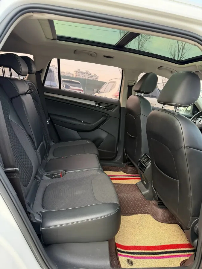 2018 Skoda Kodiak 2.0T 186HP L4 7DCT,autocango,china used car exporter,china ev exporter,chinese used car exporter,chinese used ev exporter