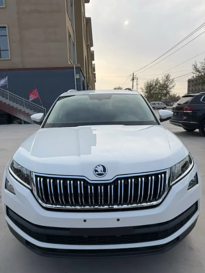 2018 Skoda Kodiak 2.0T 186HP L4 7DCT,autocango,china used car exporter,china ev exporter,chinese used car exporter,chinese used ev exporter