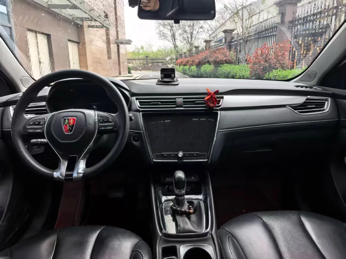2019 Roewe i5 1.5L 120HP L4 CVT,autocango,china used car exporter,china ev exporter,chinese used car exporter,chinese used ev exporter