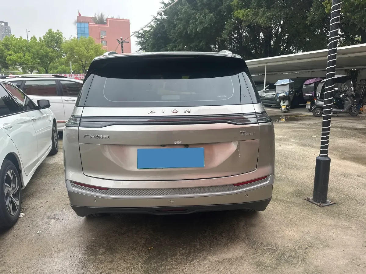 2022 Geely Okavango 1.8T 184HP L4 7DCT,autocango,china used car exporter,china ev exporter,chinese used car exporter,chinese used ev exporter