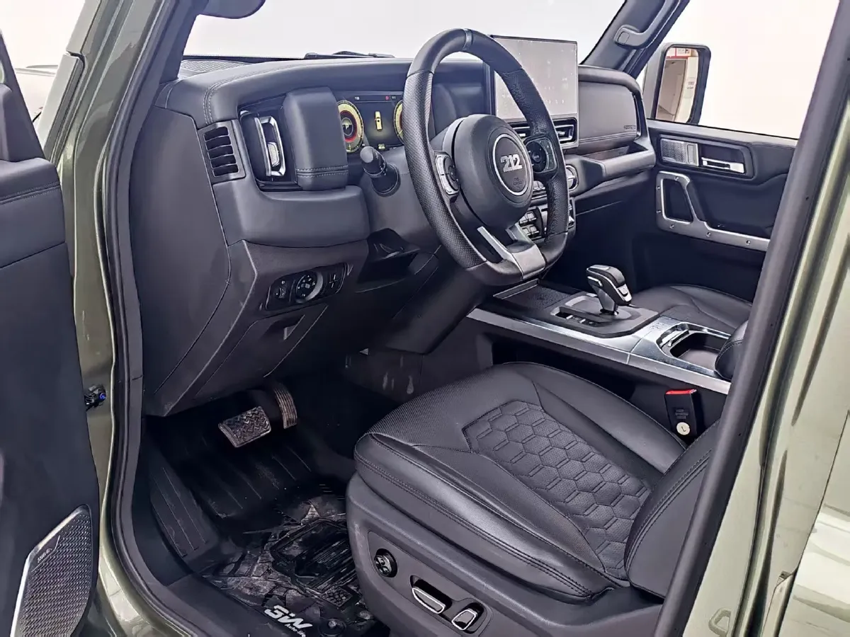 2024 212 212 T01 2.0T 252HP L4 8AT,autocango,china used car exporter,china ev exporter,chinese used car exporter,chinese used ev exporter