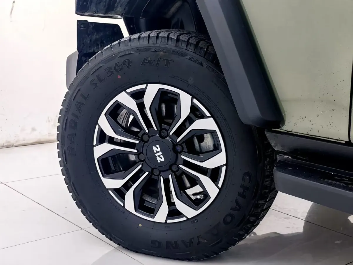 2024 212 212 T01 2.0T 252HP L4 8AT,autocango,china used car exporter,china ev exporter,chinese used car exporter,chinese used ev exporter