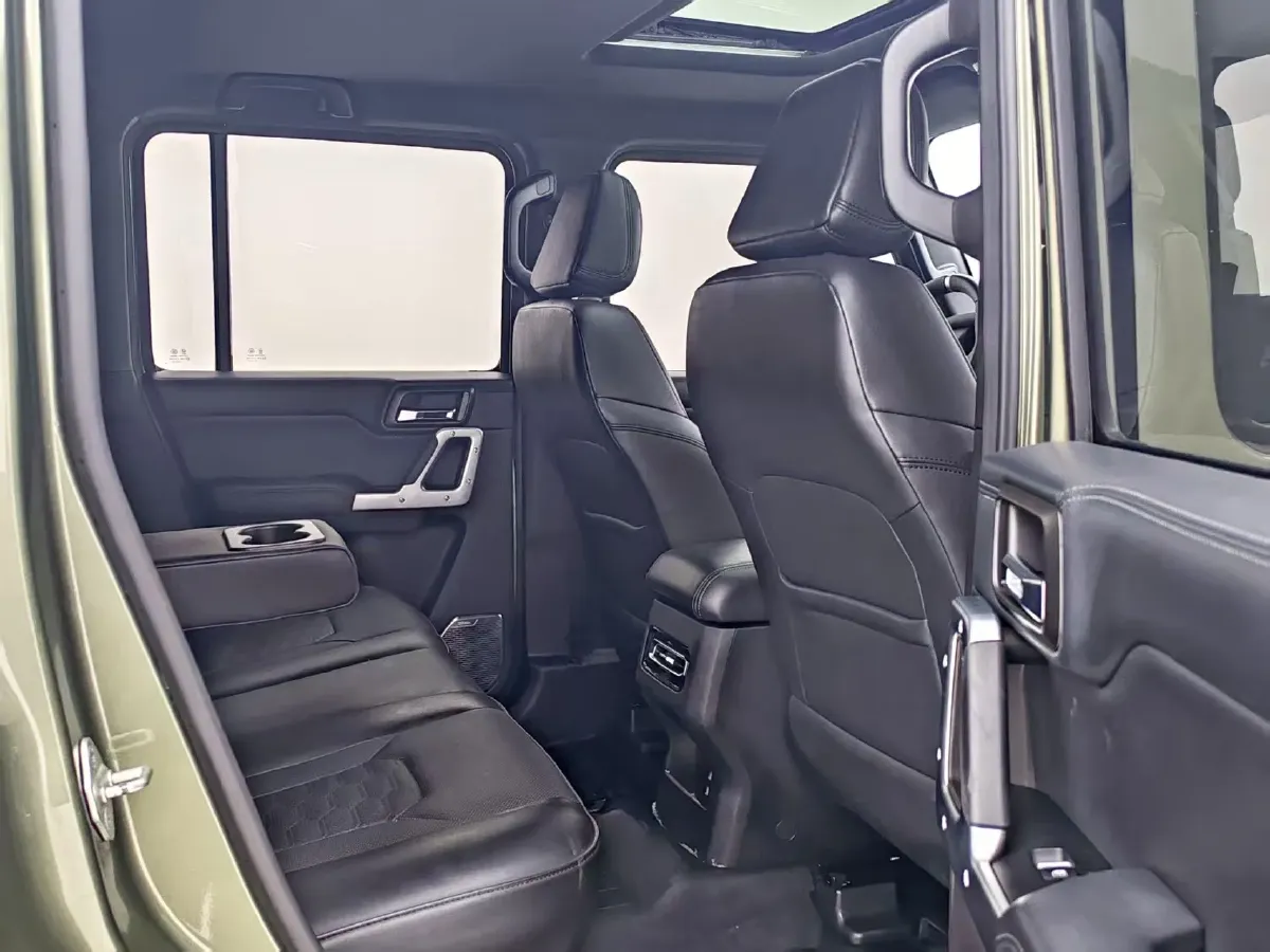 2024 212 212 T01 2.0T 252HP L4 8AT,autocango,china used car exporter,china ev exporter,chinese used car exporter,chinese used ev exporter