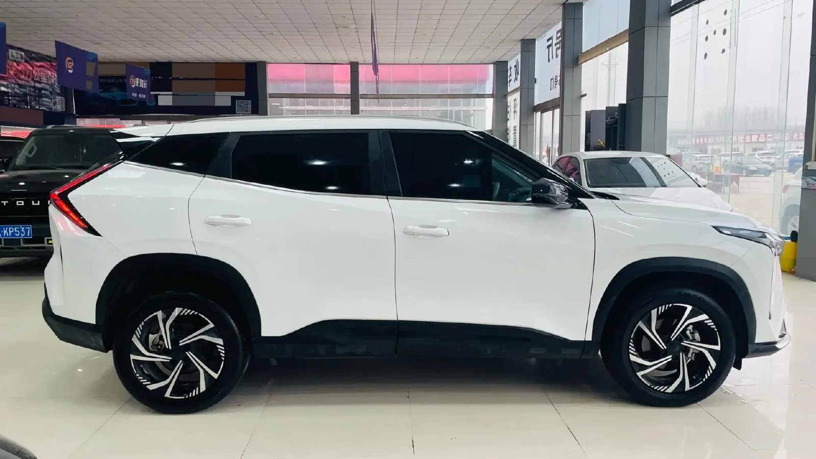 2024 Geely Azkarra 1.5T 181HP L4 7DCT,autocango,china used car exporter,china ev exporter,chinese used car exporter,chinese used ev exporter