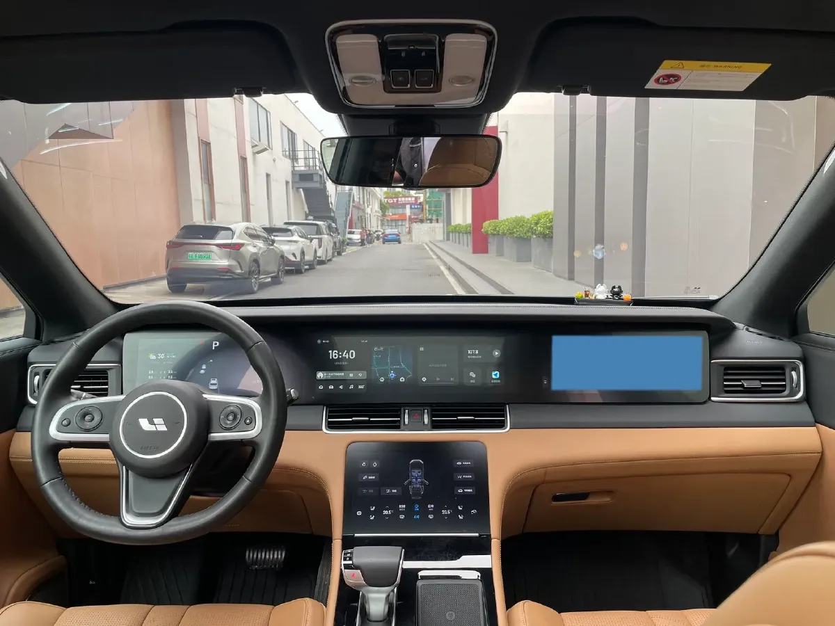 2020 Li ONE Range Extended 131HP REEV 40.5KWH,autocango,china used car exporter,china ev exporter,chinese used car exporter,chinese used ev exporter