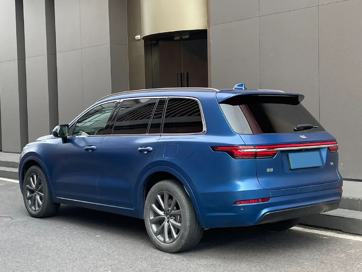 2020 Li ONE Range Extended 131HP REEV 40.5KWH,autocango,china used car exporter,china ev exporter,chinese used car exporter,chinese used ev exporter