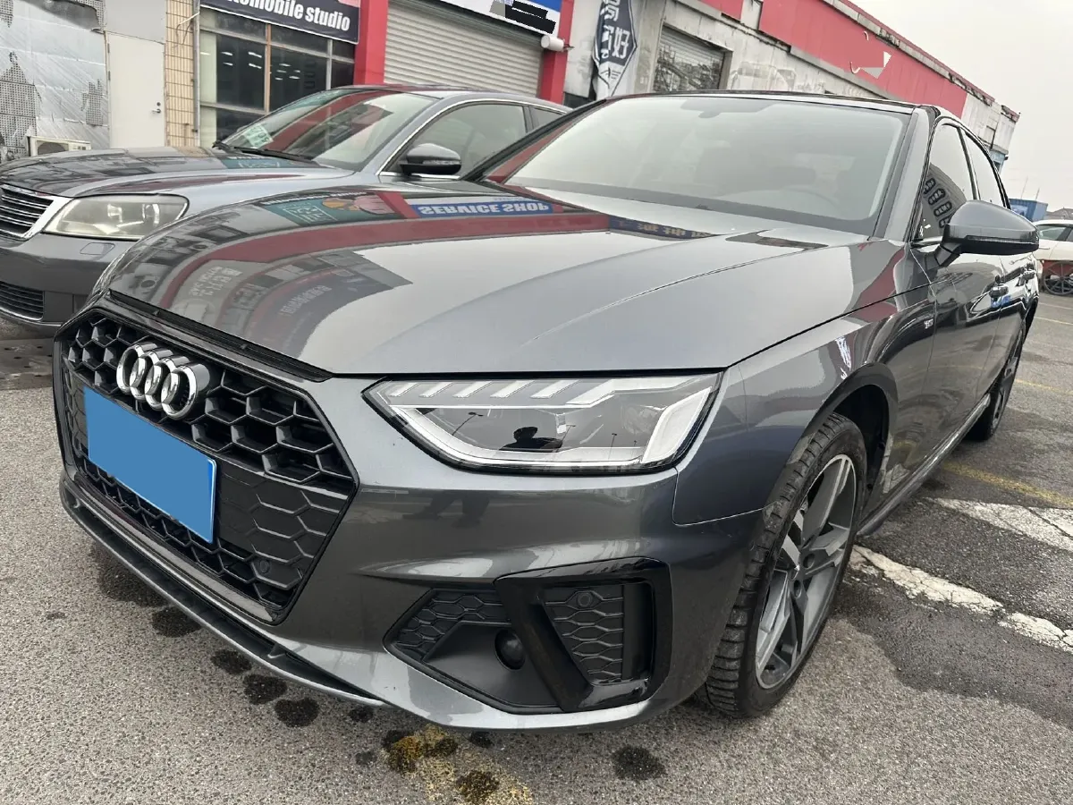 2020 Audi A4L 2.0T 190HP L4 7DCT,autocango,china used car exporter,china ev exporter,chinese used car exporter,chinese used ev exporter