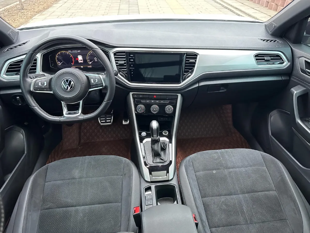 2022 Volkswagen T-Roc 1.4T 150HP L4 7DCT,autocango,china used car exporter,china ev exporter,chinese used car exporter,chinese used ev exporter