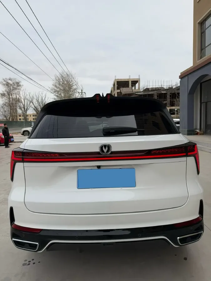 2024 ChangAn CS75 Plus 2.0T 233HP L4 8AT,autocango,china used car exporter,china ev exporter,chinese used car exporter,chinese used ev exporter