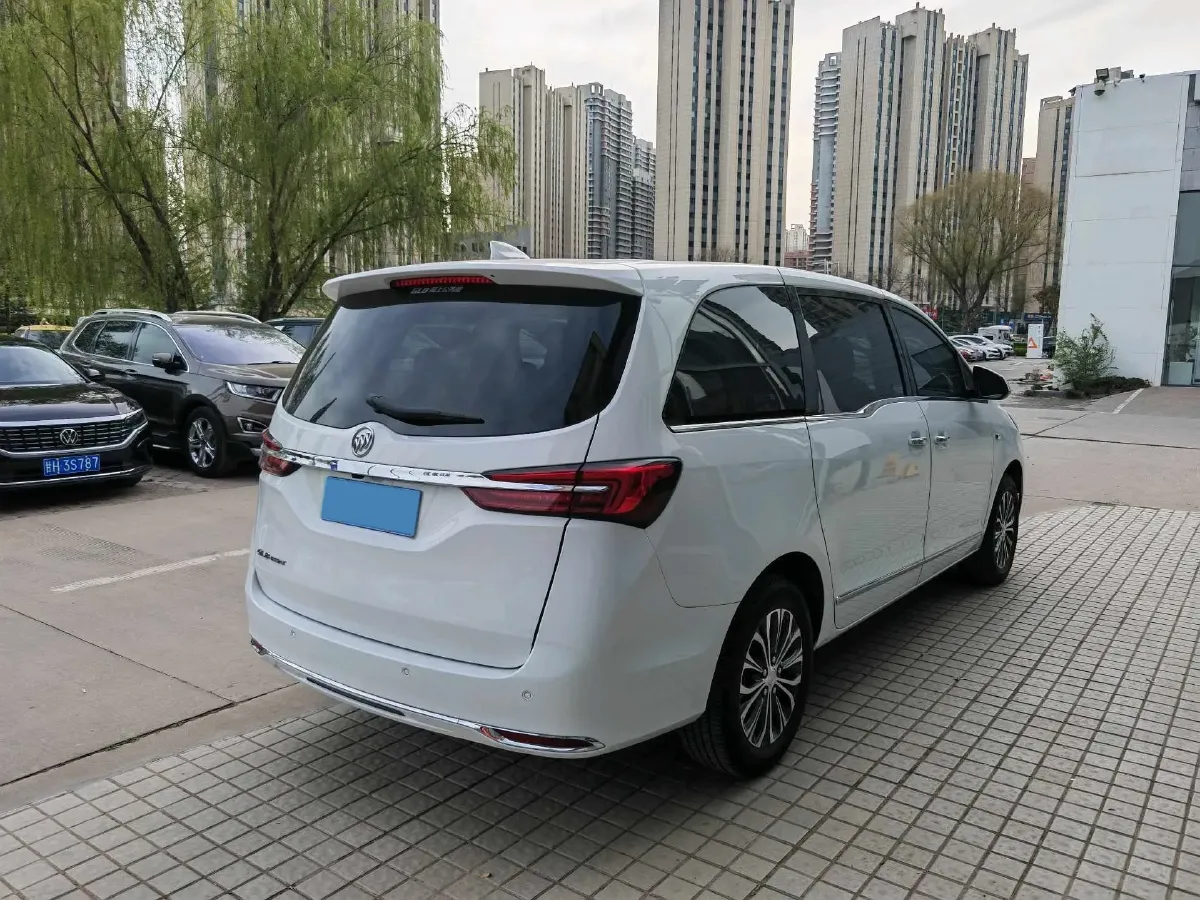 2021 Buick GL8 2.0T 237HP L4 9AT,autocango,china used car exporter,china ev exporter,chinese used car exporter,chinese used ev exporter