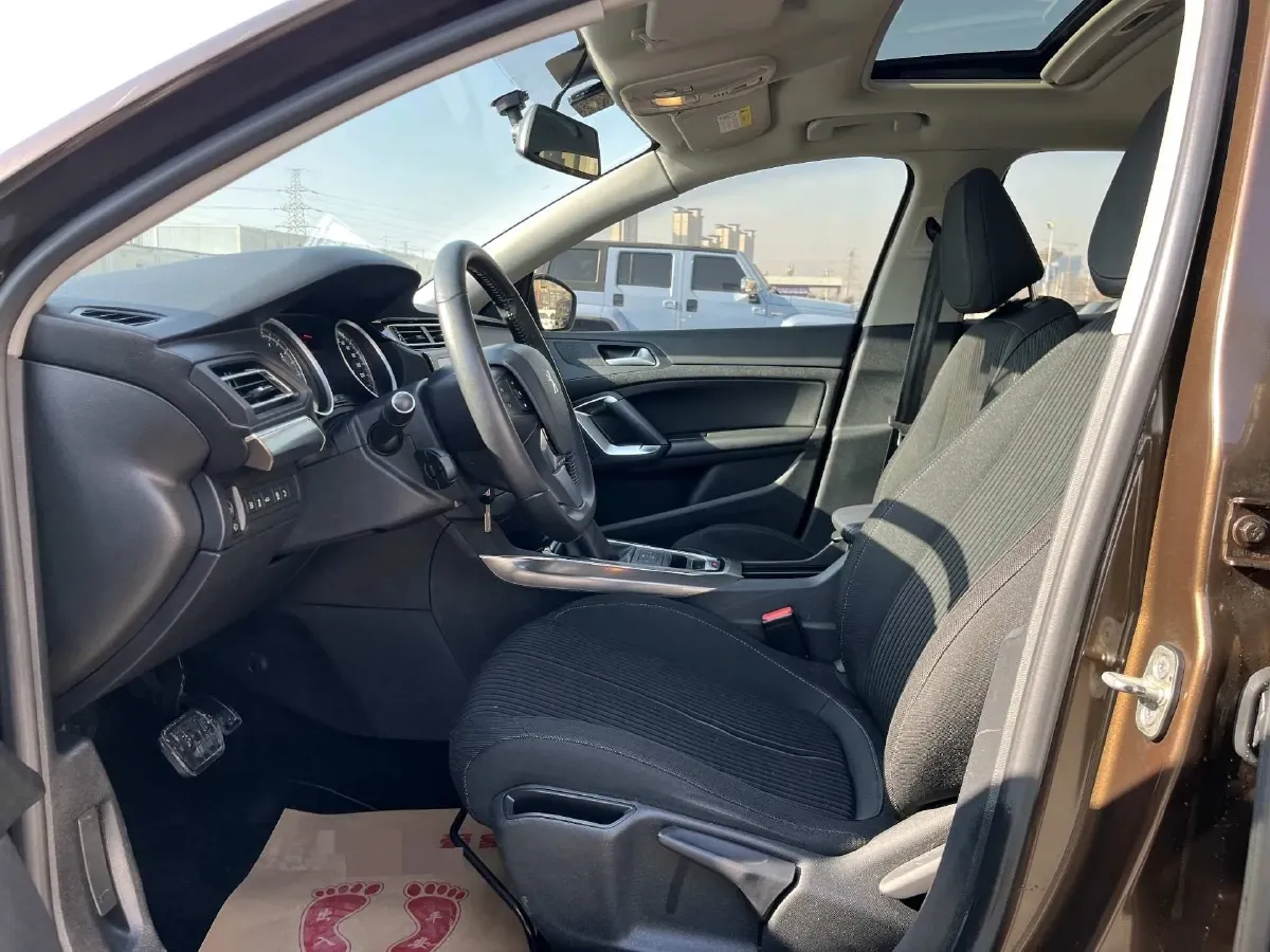 2016 Peugeot 408 1.6T 167HP L4 6AT,autocango,china used car exporter,china ev exporter,chinese used car exporter,chinese used ev exporter