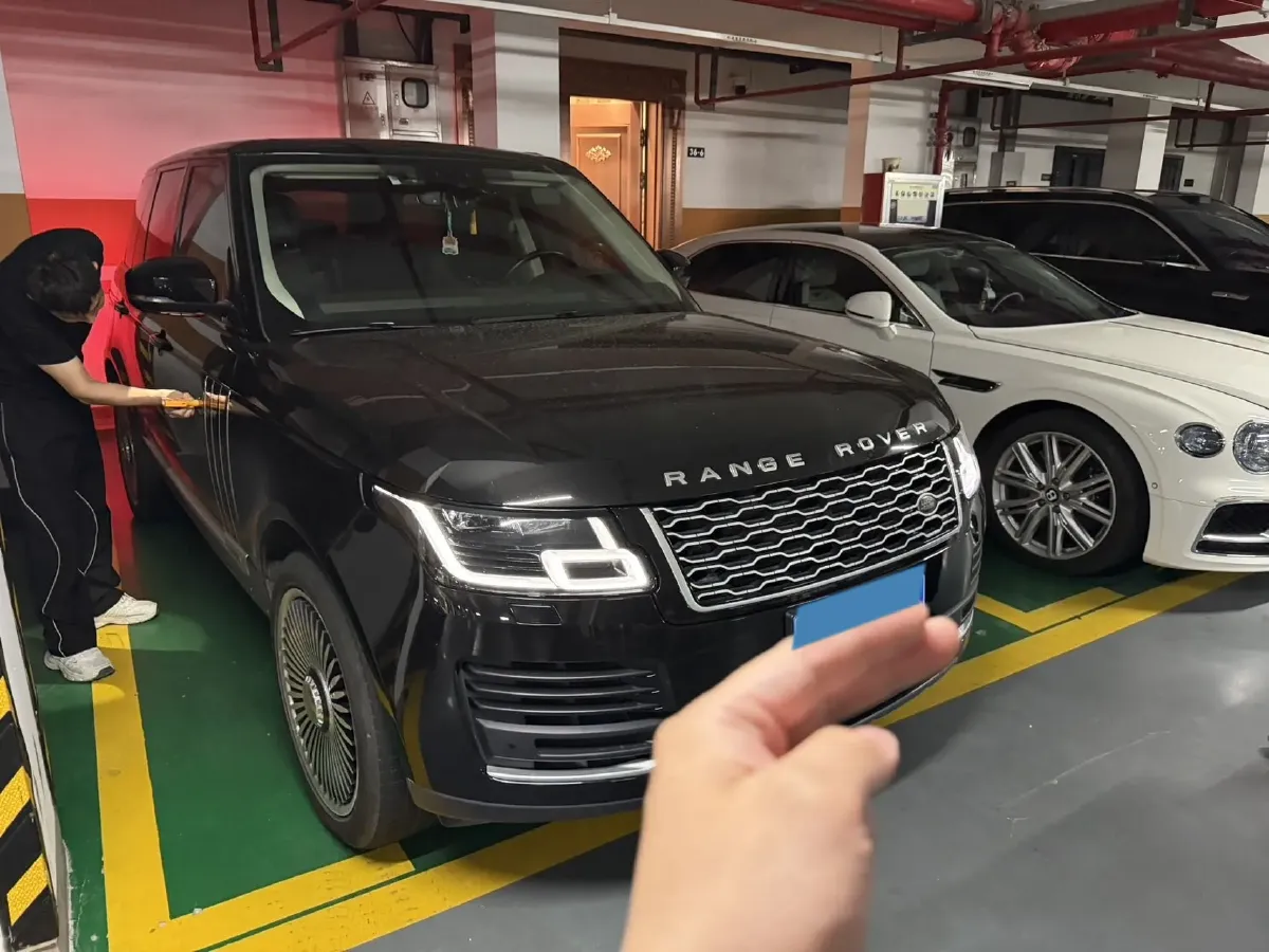 2020 Land Rover Range Rover 3.0T 360HP L6 8AT,autocango,china used car exporter,china ev exporter,chinese used car exporter,chinese used ev exporter