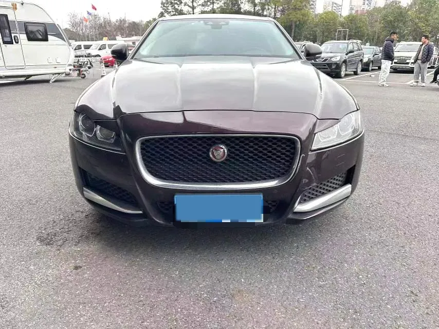 2018 Jaguar XFL 2.0T 200HP L4 8AT,autocango,china used car exporter,china ev exporter,chinese used car exporter,chinese used ev exporter