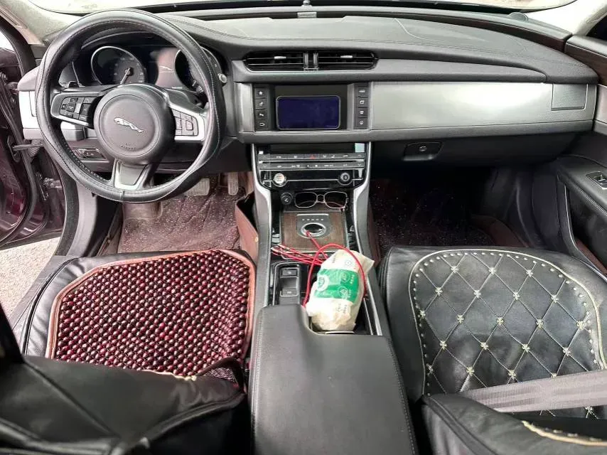 2018 Jaguar XFL 2.0T 200HP L4 8AT,autocango,china used car exporter,china ev exporter,chinese used car exporter,chinese used ev exporter